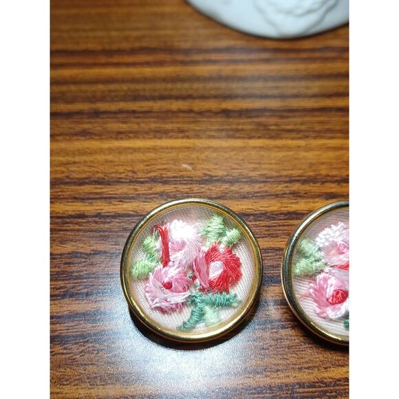 Floral Embroidered Unique Retro Pink Red Green Clip On Round Earrings Beautiful - Picture 2 of 9